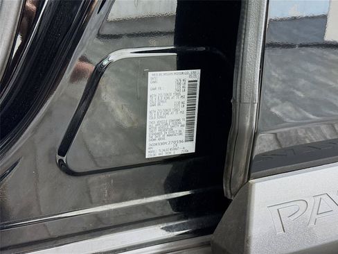 Used 2023 Nissan Pathfinder SL w/ SL Premium Package FWD image 40