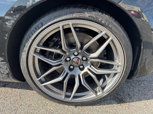 Used 2024 Chevrolet Corvette Z06 image 7