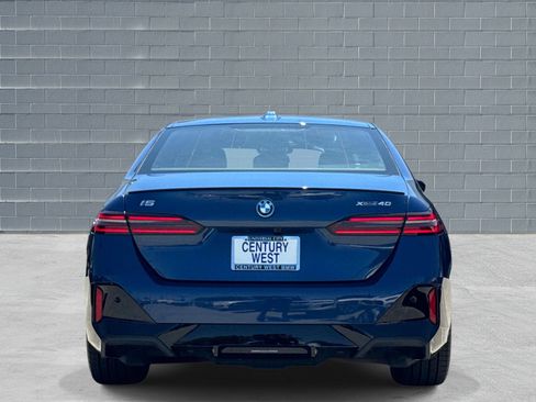 Used 2026 BMW i5 eDrive40 w/ M Sport Package AWD/4WD image 4