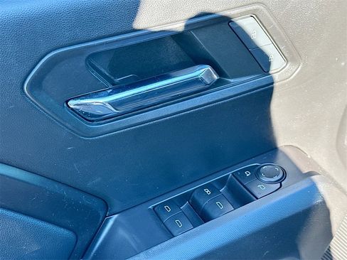 Used 2023 Chevrolet Colorado LT w/ LT Convenience Package II image 18