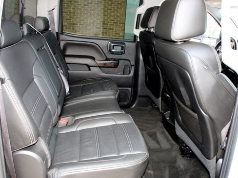 Used 2015 GMC Sierra 3500 Denali image 19