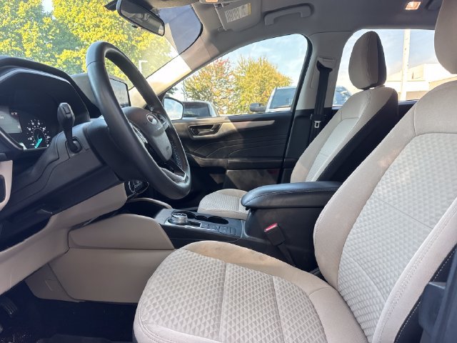Used 2022 Ford Escape SE w/ Convenience Package AWD/4WD image 13