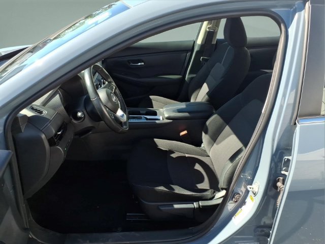 Certified 2025 Nissan Sentra SV w/ All-Weather Package FWD image 29