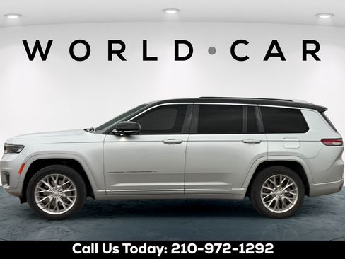 Used 2021 Jeep Grand Cherokee L Summit w/ Luxury Tech Group V AWD/4WD image 16