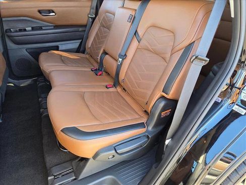 Used 2024 Nissan Pathfinder Platinum w/ Cargo Package image 20