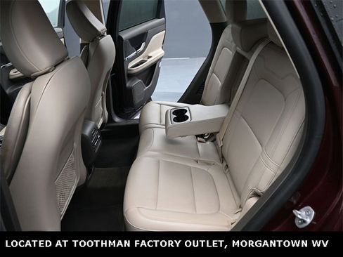 Used 2021 Lincoln Corsair Standard w/ Equipment Group 101A image 15