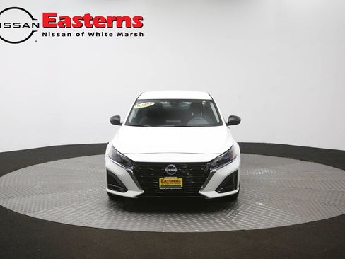 Used 2025 Nissan Altima 2.5 SV FWD image 51