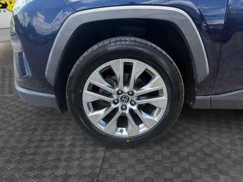 Used 2019 Toyota RAV4 XLE Premium w/ Advanced Technology Package FWD image 14