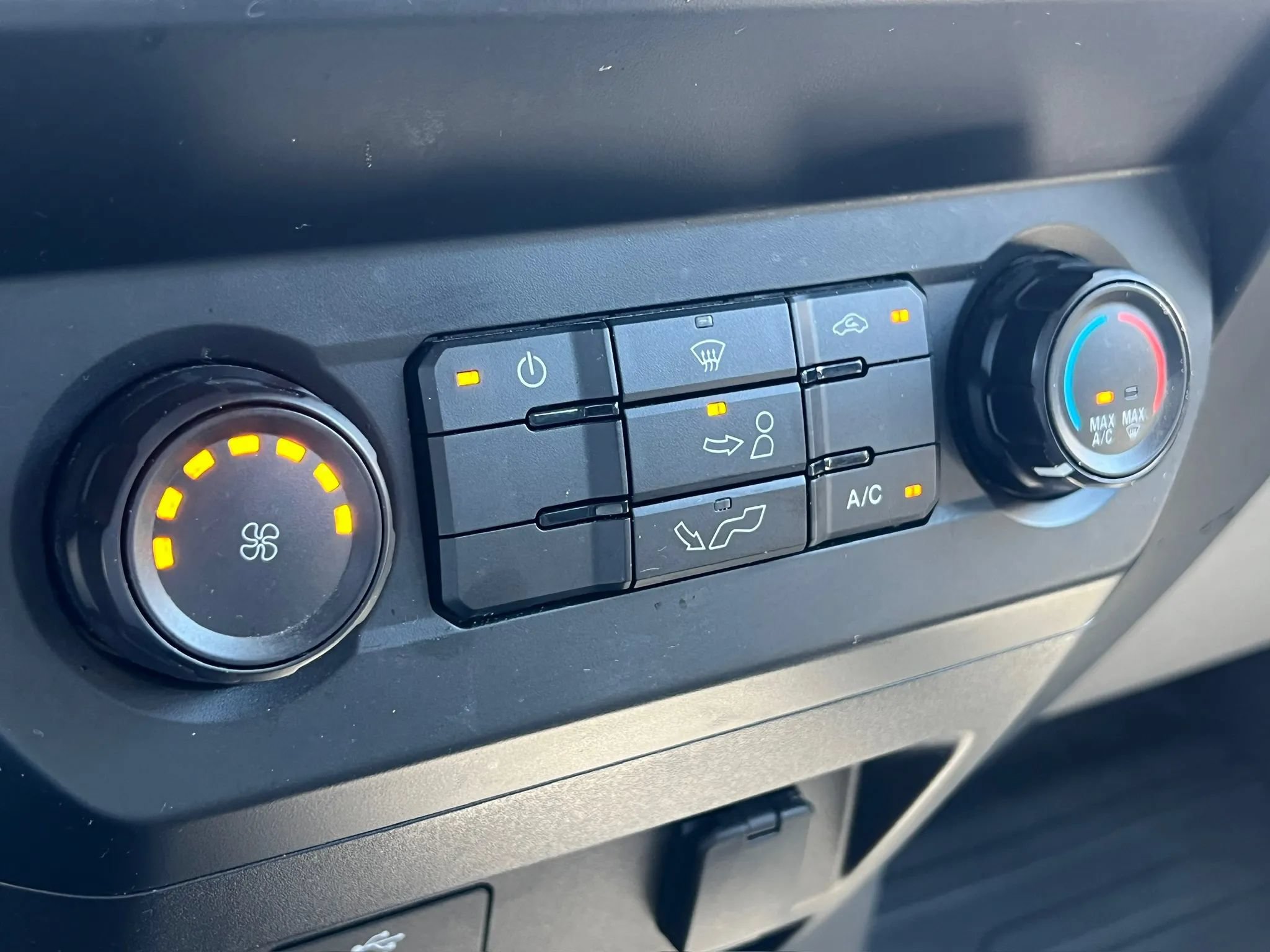 Used 2019 Ford F150 XL w/ Equipment Group 101A Mid AWD/4WD image 17
