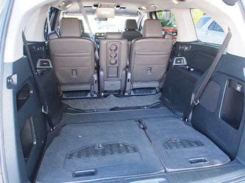 Used 2023 Honda Odyssey Touring image 19