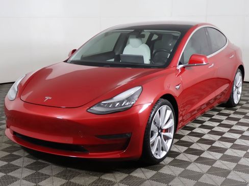 Used 2018 Tesla Model 3 Long Range image 9