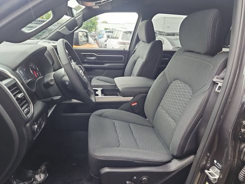 New 2026 RAM 1500 4x4 Crew Cab image 12
