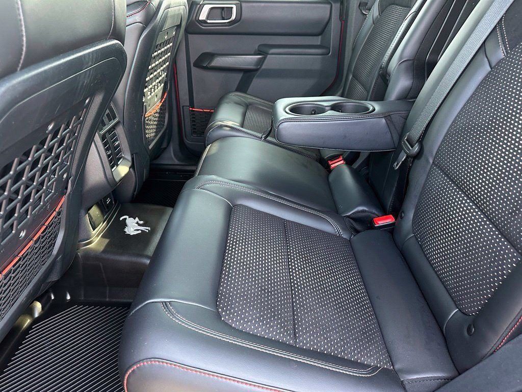 Used 2025 Ford Bronco Raptor AWD/4WD image 17