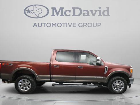 Used 2017 Ford F250 Lariat w/ Lariat Ultimate Package AWD/4WD image 9