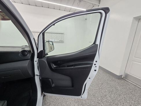Used 2018 Nissan NV200 SV w/ Navigation Package FWD image 29