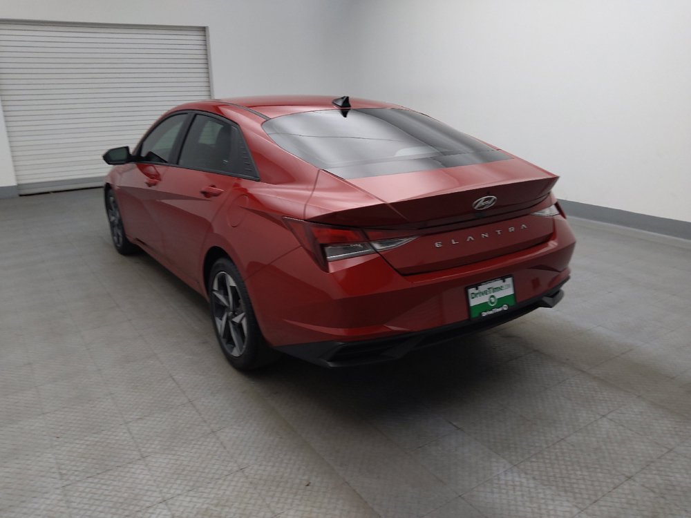 Used 2023 Hyundai Elantra SEL w/ Convenience Package FWD image 9