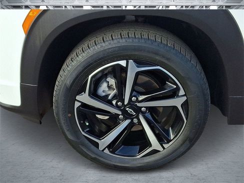 Certified 2022 Chevrolet TrailBlazer RS w/ Technology Package image 10