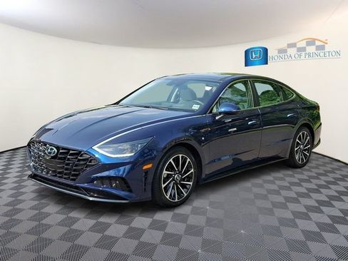 Used 2021 Hyundai Sonata Limited FWD image 3