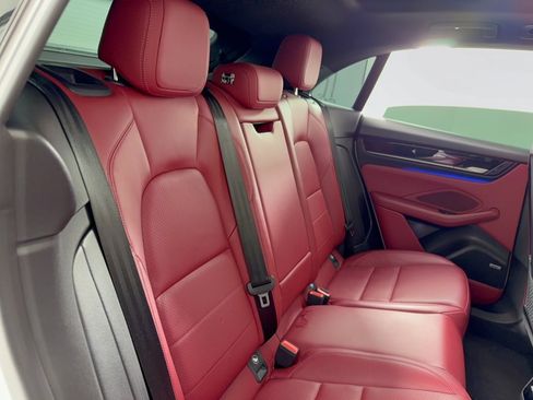 Certified 2024 Porsche Macan 4 Electric AWD/4WD image 29