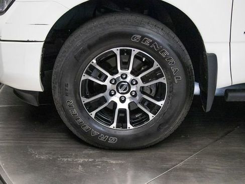 Used 2021 Nissan Titan SV w/ Accessory Utility Package AWD/4WD image 8