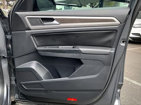 Used 2018 Volkswagen Atlas SEL image 22