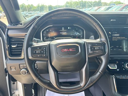 Used 2023 GMC Sierra 1500 AT4 w/ Technology Package image 16