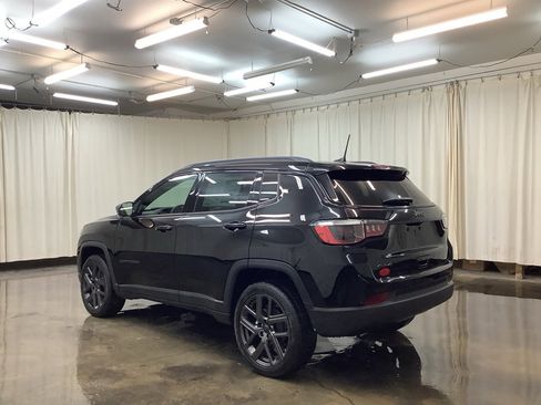 New 2026 Jeep Compass Limited image 9