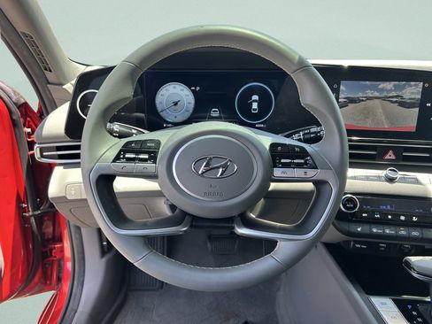Certified 2023 Hyundai Elantra SEL w/ Convenience Package FWD image 31