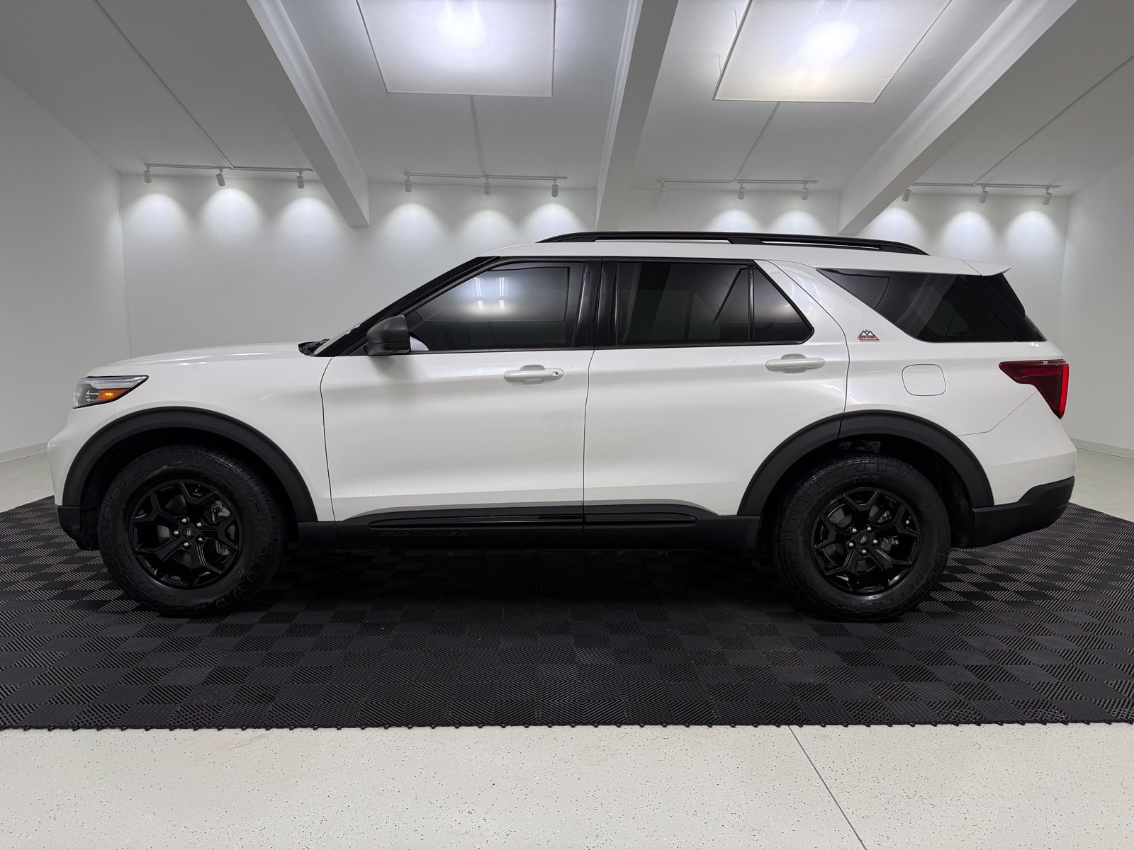 Used 2022 Ford Explorer Timberline AWD/4WD image 4