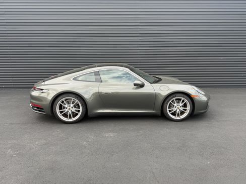 Used 2022 Porsche 911 Carrera image 17