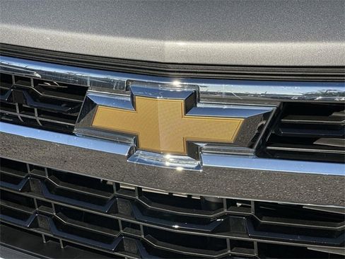 Used 2024 Chevrolet Silverado 1500 LT image 30
