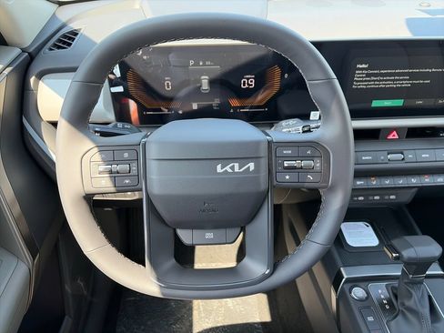 New 2027 Kia Seltos S FWD image 11