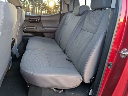 Used 2016 Toyota Tacoma SR5 image 14