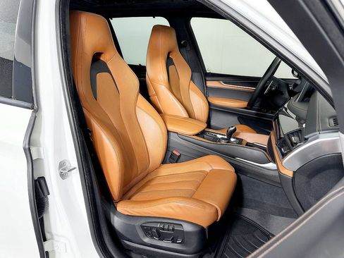 Used 2016 BMW X5 M image 64