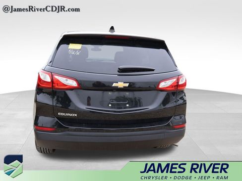 Used 2020 Chevrolet Equinox LS w/ LS Convenience Package FWD image 14