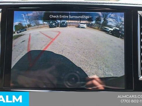 Used 2024 Chrysler Pacifica Touring-L FWD image 30