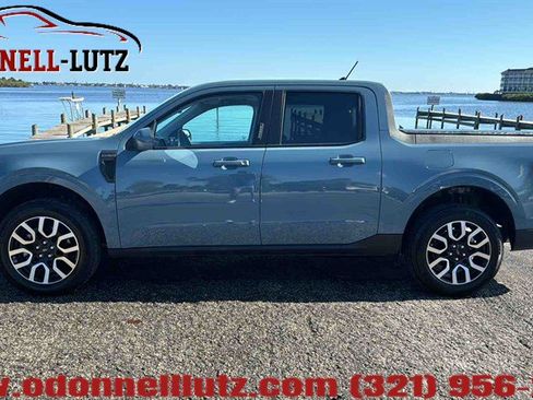 Used 2022 Ford Maverick Lariat w/ Lariat Luxury Package image 3