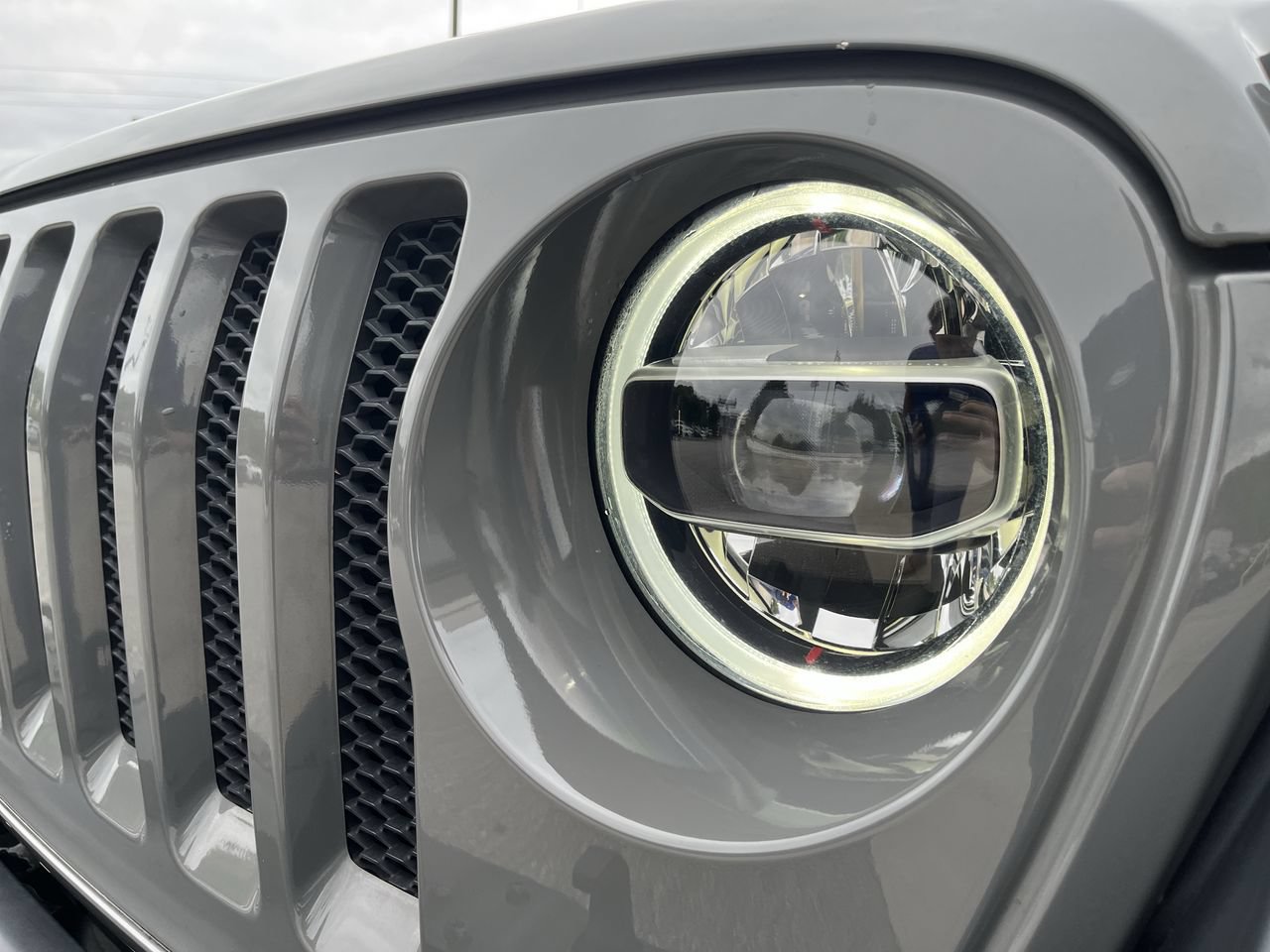 Used 2021 Jeep Wrangler Sport AWD/4WD image 11