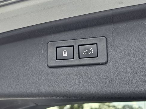 Certified 2023 Subaru Outback Limited AWD/4WD image 10