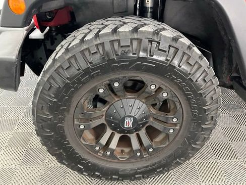 Used 2011 Jeep Wrangler Unlimited Sport image 30