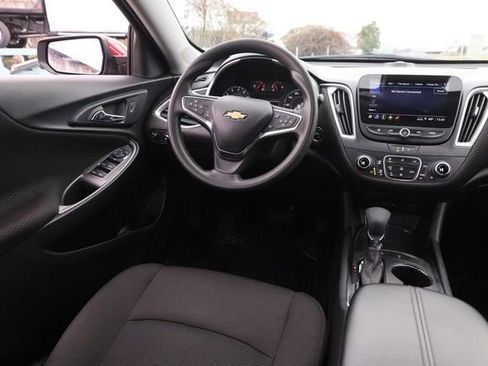 Used 2024 Chevrolet Malibu LT image 20