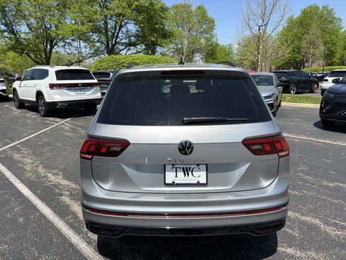 Used 2024 Volkswagen Tiguan SE R-Line image 6