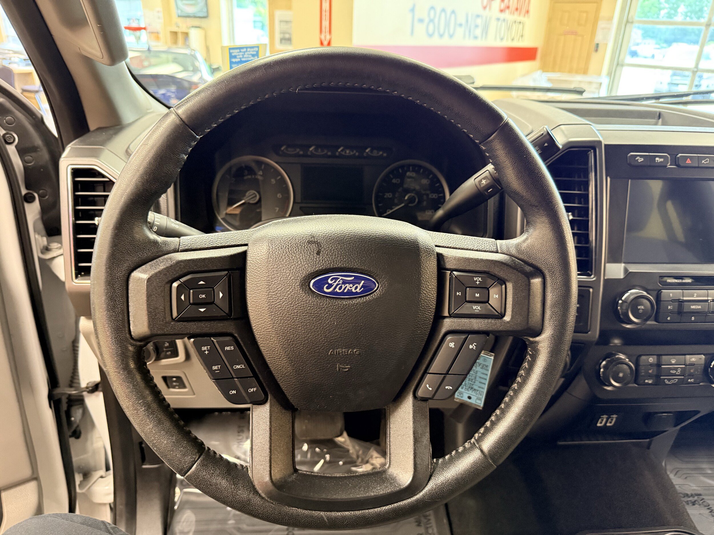 Used 2019 Ford F150 XLT w/ Equipment Group 302A Luxury AWD/4WD image 22