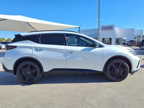 Used 2024 Nissan Murano SV w/ SV Midnight Edition Package image 8