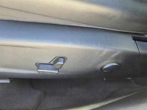 Used 2022 Chrysler 300 Touring L w/ Popular Equipment Group image 5