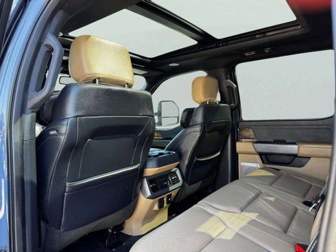 Used 2023 Ford F250 Lariat w/ Lariat Ultimate Package image 38