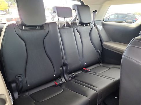 New 2026 Kia Carnival image 19
