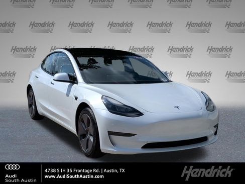 Used 2023 Tesla Model 3 Standard Range RWD image 1