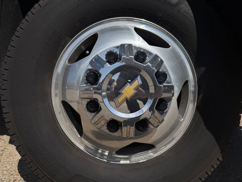 Used 2024 Chevrolet Silverado 3500 LT w/ Texas Edition AWD/4WD image 10