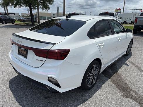 Used 2022 Kia Forte GT-Line w/ GT-Line Premium Package FWD image 5